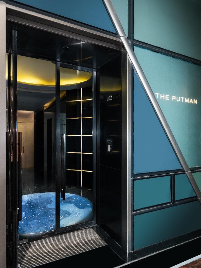 The Putman photo 1