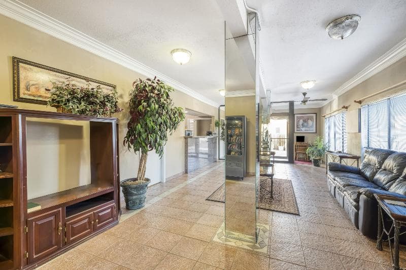 Signature Inn 4