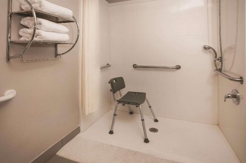 La Quinta Inn & Suites by Wyndham North Orem 4