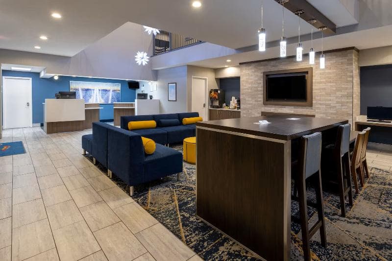 Baymont by Wyndham White Plains - Elmsford 2
