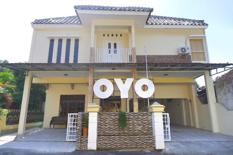 Ayuning Guesthouse 2