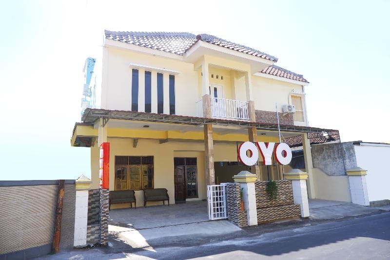Ayuning Guesthouse 3