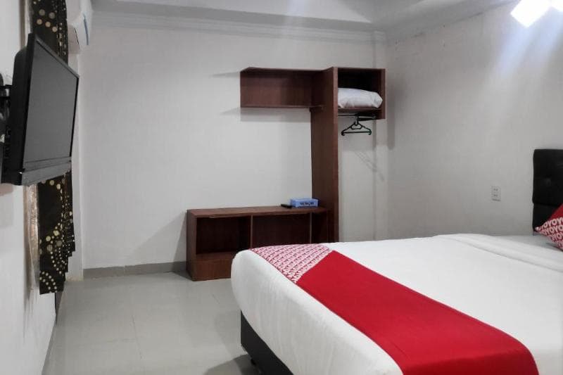 Super Oyo 621 Vania Residence 3