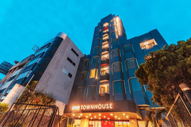 OYO Townhouse 2 Hotel Gunung Sahari 4