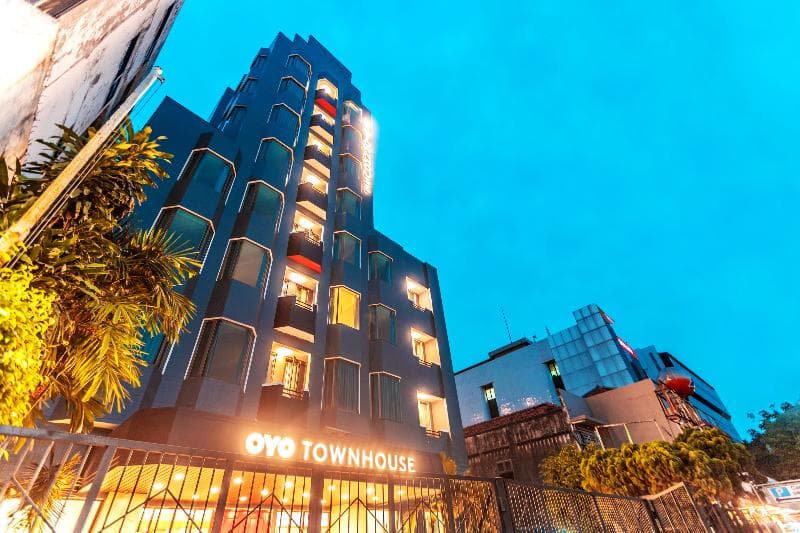 OYO Townhouse 2 Hotel Gunung Sahari 5