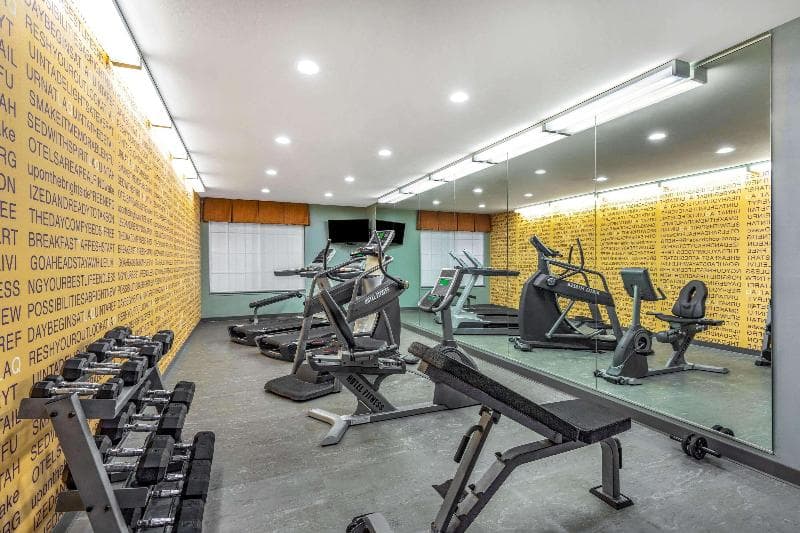 La Quinta Inn & Suites by Wyndham Columbus - Edinburgh 2