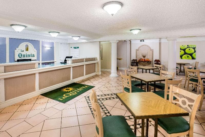 La Quinta Inn by Wyndham Lufkin 5