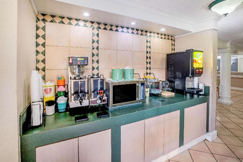 La Quinta Inn by Wyndham Lufkin 2