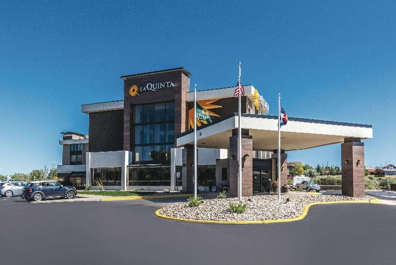 La Quinta Inn & Suites by Wyndham Colorado Springs North photo 1