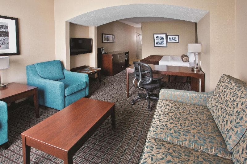 La Quinta Inn & Suites by Wyndham Bellingham 5