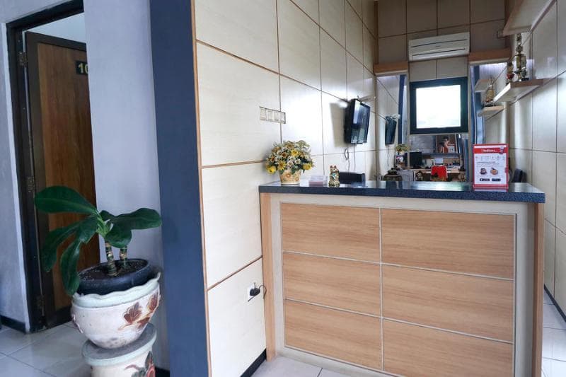 Reddoorz Plus Near Undip Tembalang 5