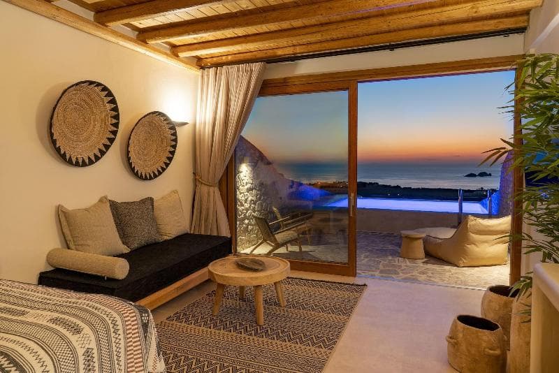 Mythic Exclusive Retreat, Adults Only 3