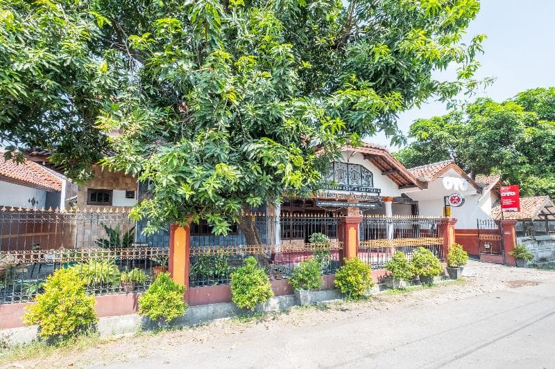 Oyo Collection O 1032 Rahayu Residence Syariah 3