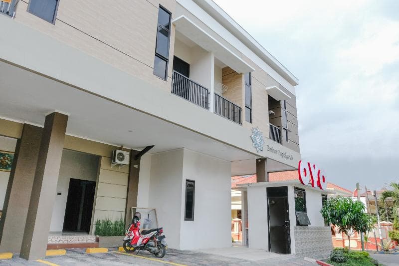 Oyo 1038 Embun Pagi Syariah Residence 5
