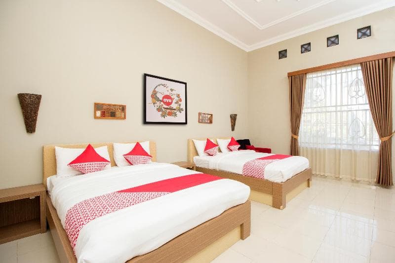 Oyo 1061 Aliya Homestay 3