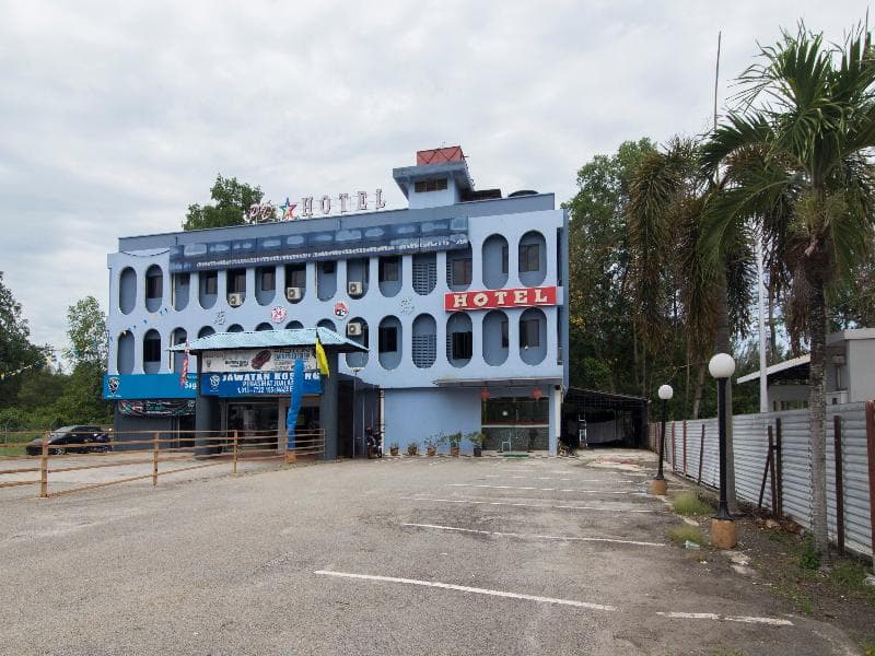 Oyo 1136 Pd Star Hotel 3