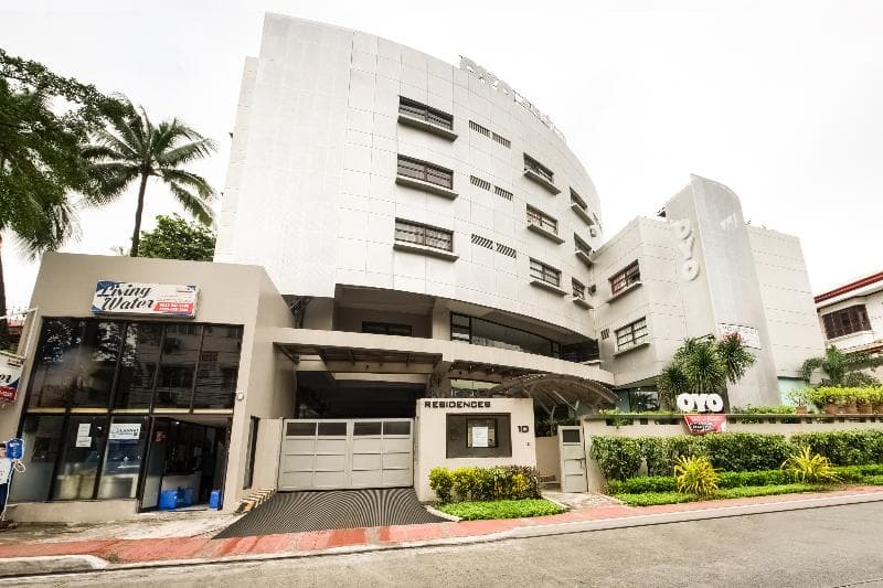 Anglo Residences by OYO Rooms 3