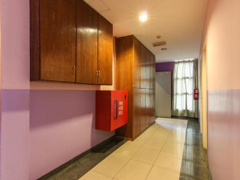 Oyo 43930 Hotel Esplanade 3