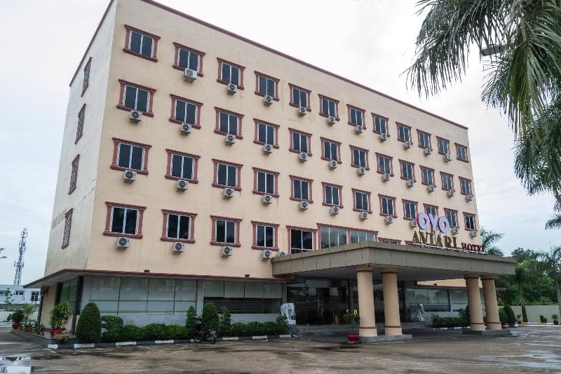 Oyo 775 Aviari Hotel main