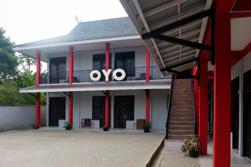 Oyo 950 Steze Kost 3