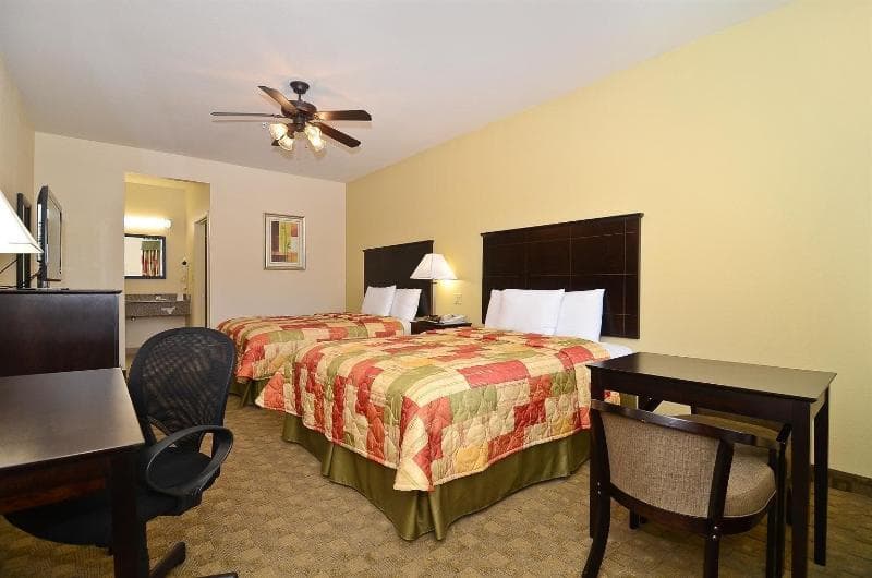 Americas Best Value Inn & Suites Tomball 3