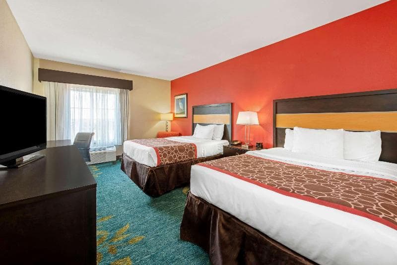 La Quinta Inn & Suites by Wyndham Leesville Ft. Polk 5