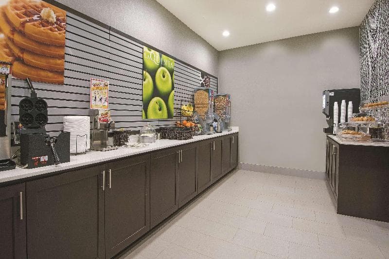 La Quinta Inn & Suites Fort Worth West - I-30 3
