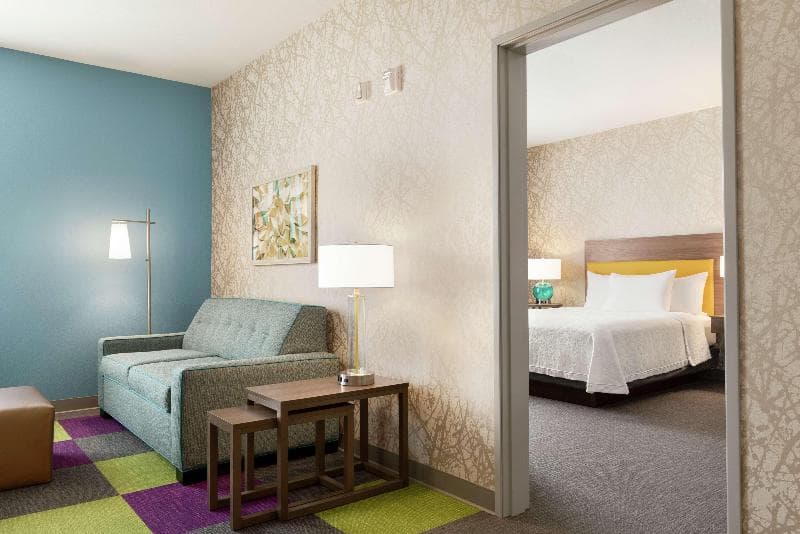 Home2 Suites by Hilton Overland Park 4