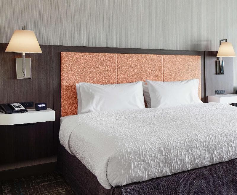 Hampton Inn & Suites Chicago Waukegan 5