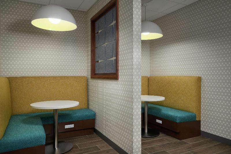 Hampton Inn By Hilton Burley 1