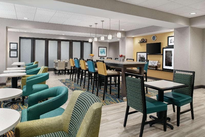 Hampton Inn By Hilton Champaign Southwest 5