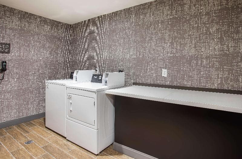Hampton Inn Simpsonville 3