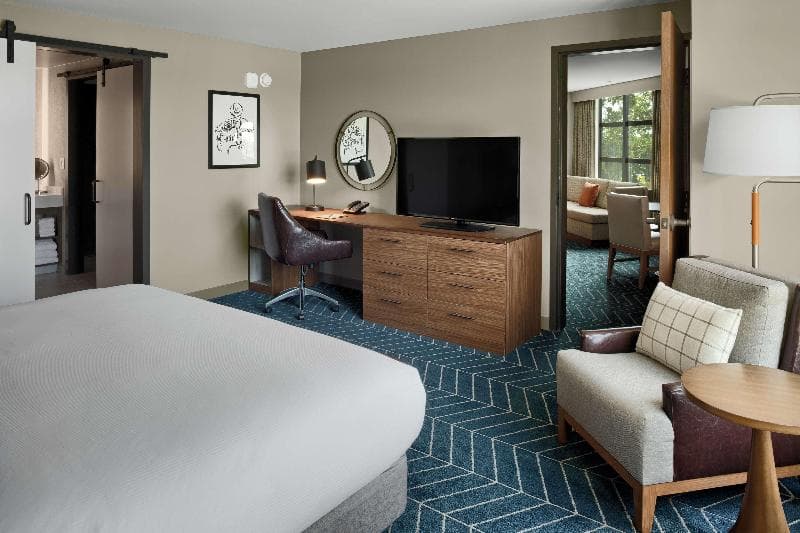 The Bevy Hotel Boerne, a DoubleTree by Hilton 5