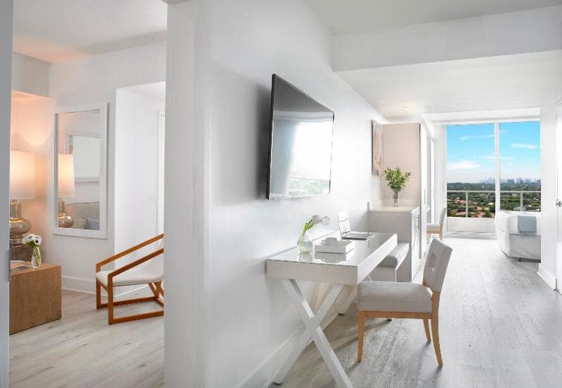 Grand Beach Hotel Bay Harbor 4