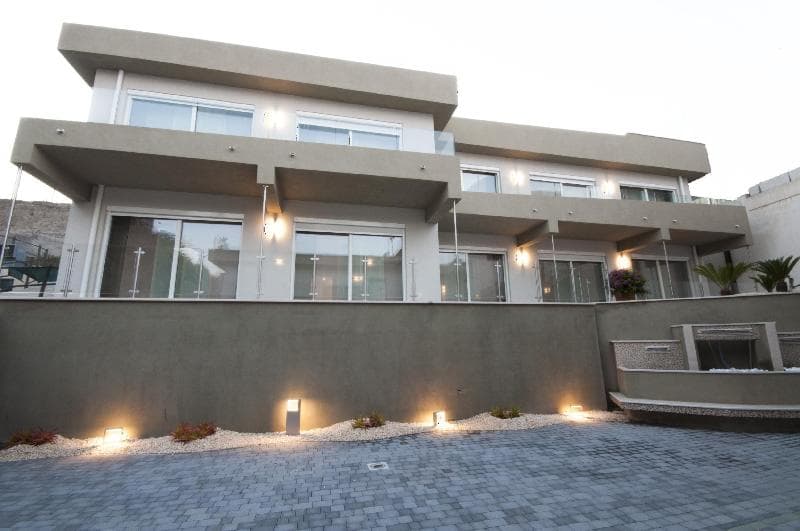Zeus Residence Hotel 4