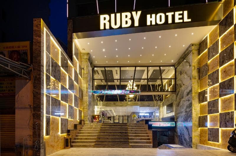 Ruby Hotel main