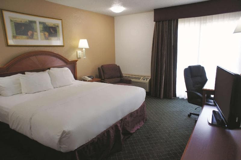 La Quinta Inn by Wyndham El Dorado 5