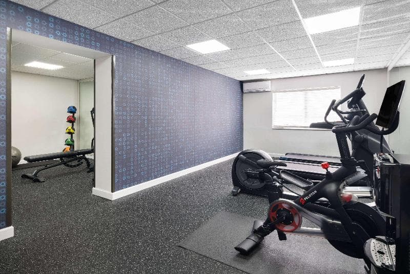 La Quinta Inn & Suites by Wyndham Knoxville Airport photo 1