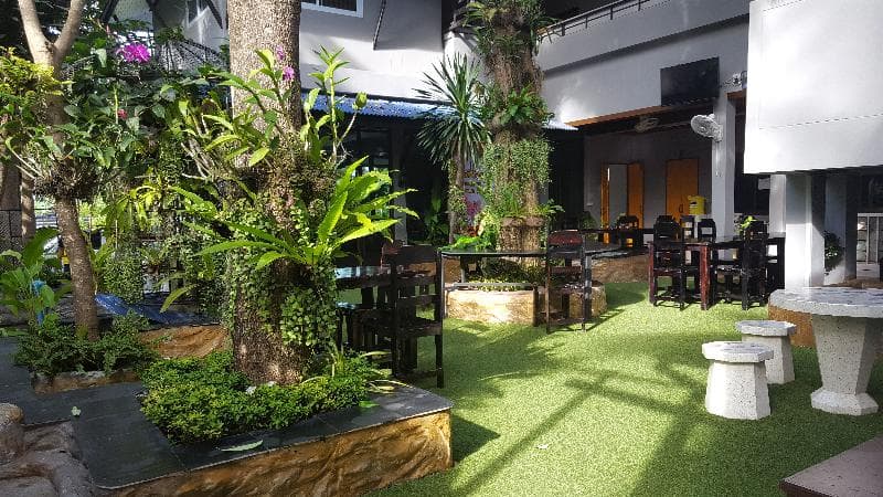 First And Frang Hotel 4