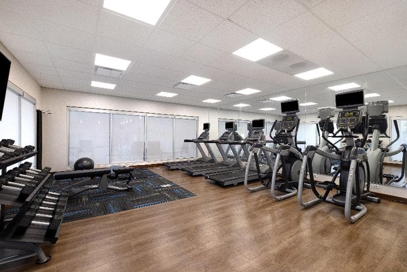 Holiday Inn Express & Suites Ann Arbor - University South 4