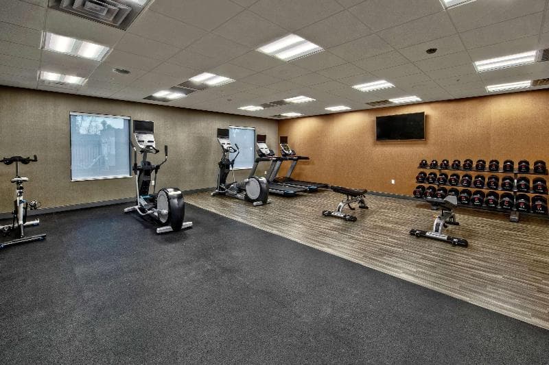 Hampton Inn Fresno Airport 2