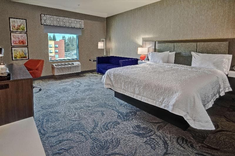 Hampton Inn Fresno Airport 5