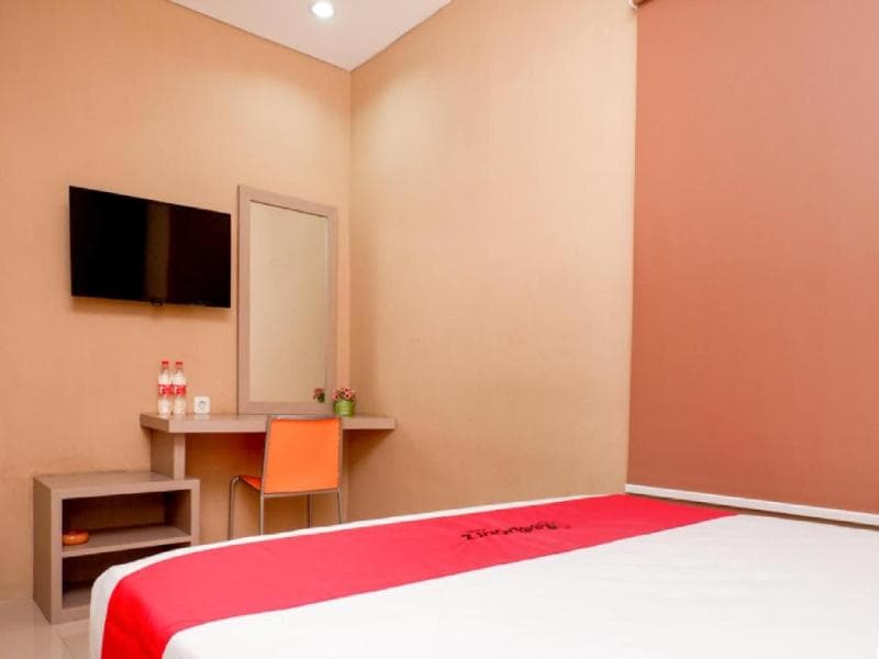Reddoorz Near Java Supermall Semarang 4