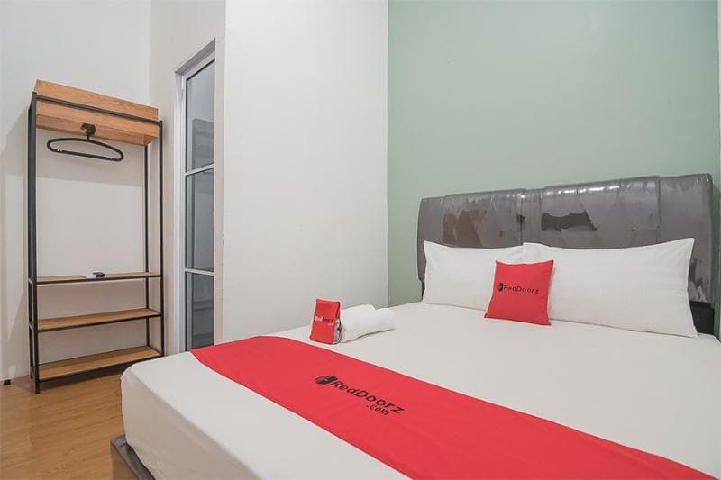 Reddoorz Near Hang Nadim Batam Airport 5