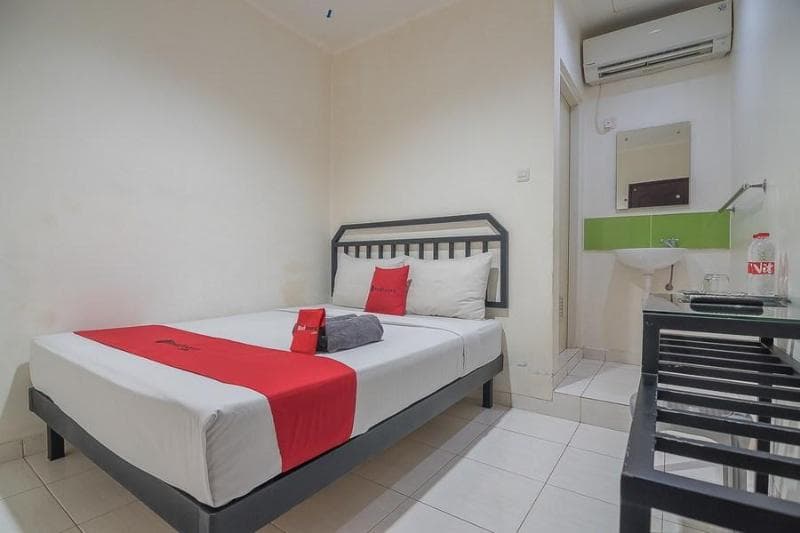 Reddoorz Near Nagoya Citywalk Batam 2 main