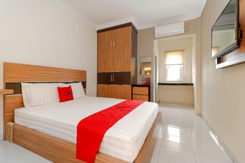 Reddoorz Plus Near Palembang Square Mall photo 1