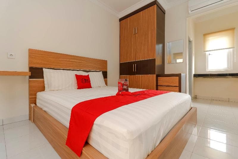 Reddoorz Plus Near Palembang Square Mall 2