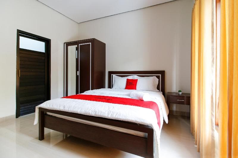 Reddoorz @ Jalan Palagan photo 1