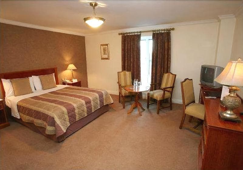 Bracken Court 5