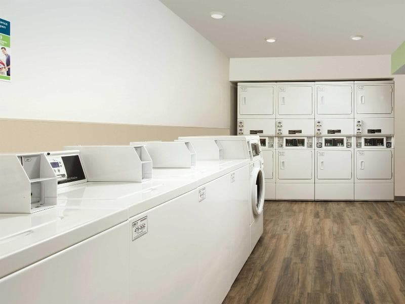 Extended Stay America Select Suites Orlando Airport 5